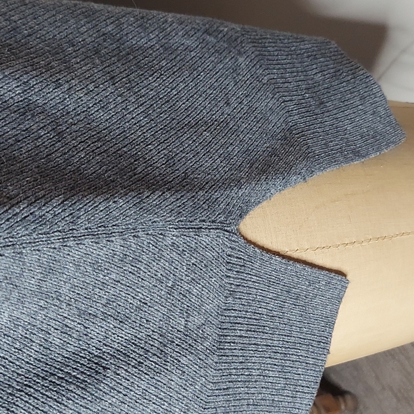 VINCE | CREW NECK | WOOL / YAK | OVERSIZE SWEATER | SZ XS - Picture 4 of 7